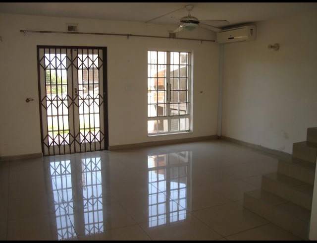 2 BEDROOM TOWNHOUSE TO LET IN UMHLANGA CENTRAL